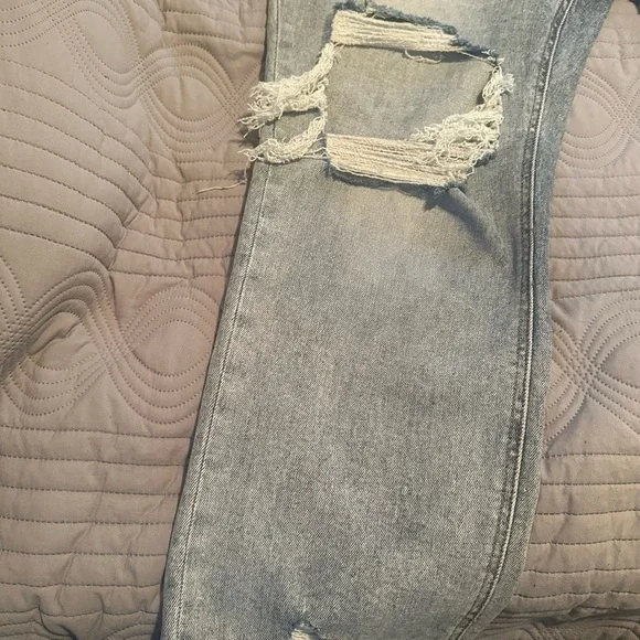 Loveret by Vervet 18W distressed jeans - Picture 5 of 9